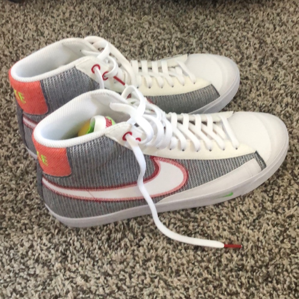 haven’t been worn yet. just sitting here